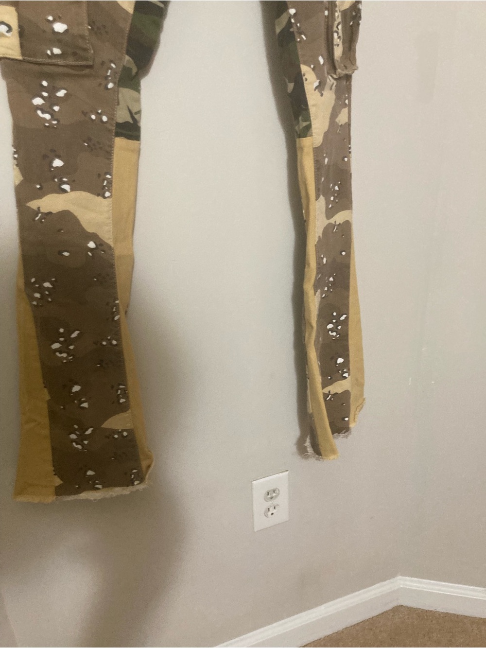 Men's Skinny Camo Cargo Jeans - Brown/Tan - Picture 3 of 3